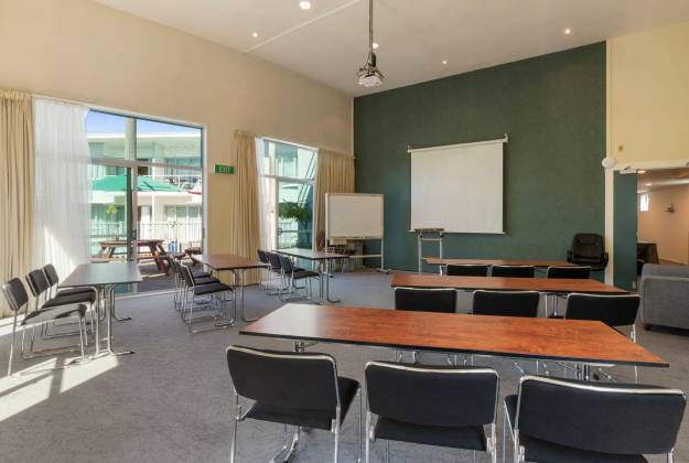 Aristotles North Shore Motel & Conference Centre